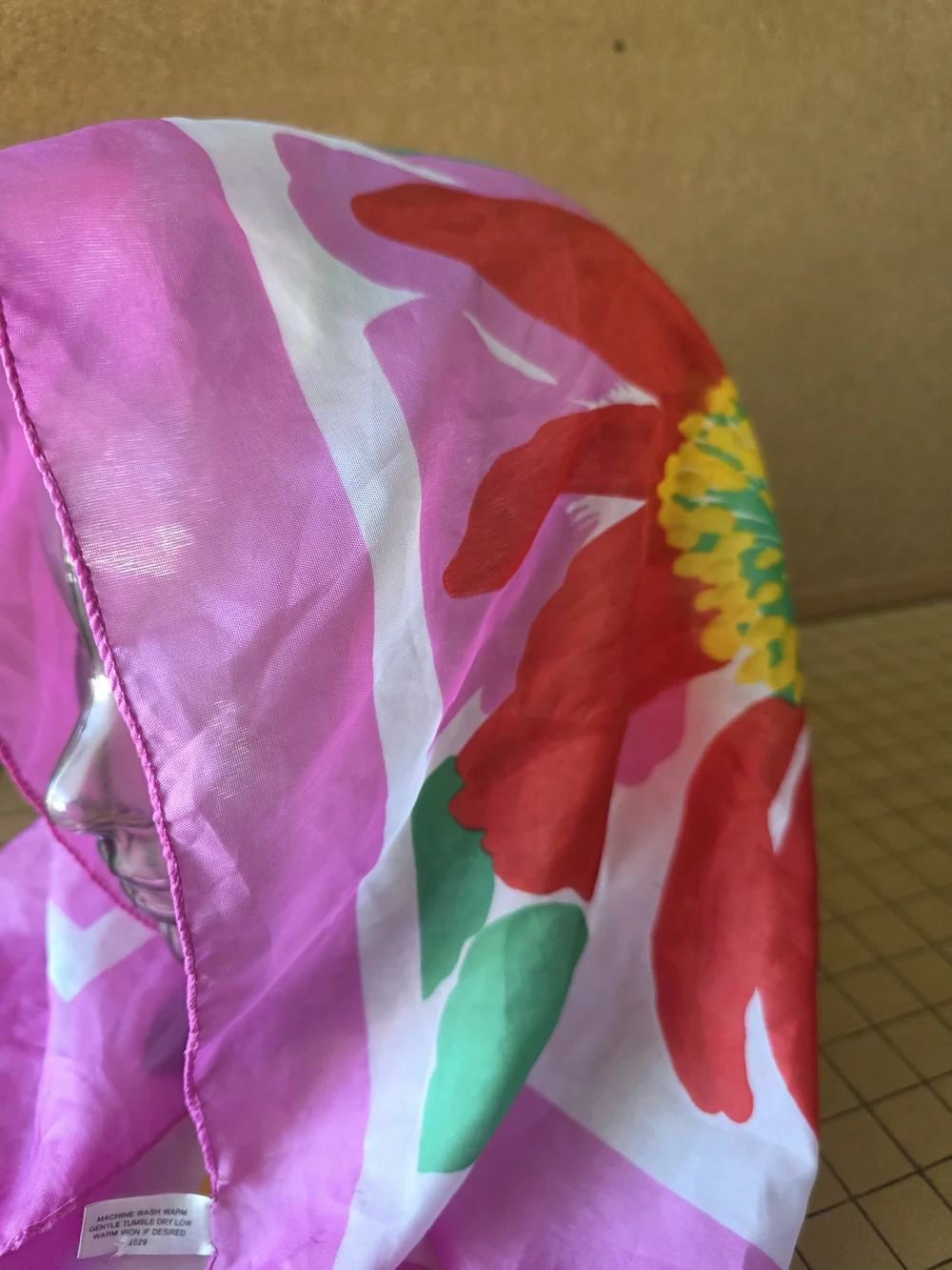 VTG The Vera Companies Floral Square Scarf Pink Red Made in Italy 30x30
